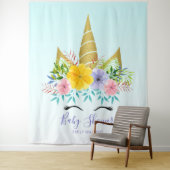 Tenture Baby shower licorne florale tenue or (En situation)