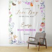 Tenture Baby Shower Petit Insecte de l'Amour (En situation)
