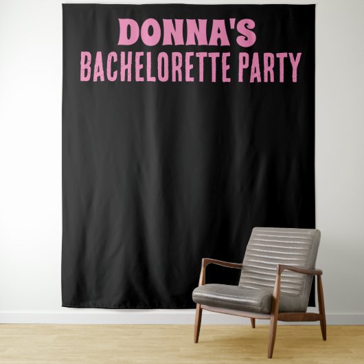 TENTURE BACHELORETTE PARTY BACKDROP TAPESTRY PERSONNALISÉ (En situation)