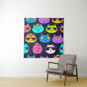 Tenture Badges de chat, textile pop art (En situation)