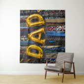 Tenture Ballons papa en or avec Cravates colorés (En situation)