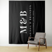 Tenture Bannière Initiales Monogramme Mariage Couple Perso (En situation)