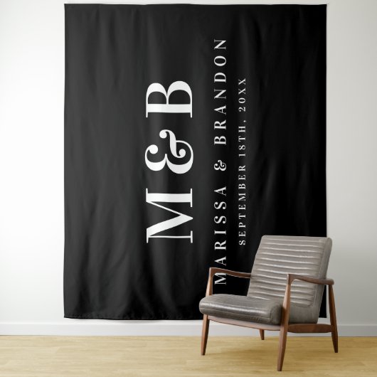 Tenture Bannière Initiales Monogramme Mariage Couple Perso (En situation)