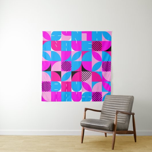 Tenture Bauhaus Synthwave #3 poster (rose-bleu) (En situation)