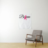 Tenture Believe Pink Ribbon Breast Cancer Awareness (En situation)