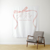 Tenture BELLA Blush Bow She's Tying the Knot Fête des mari (En situation)