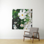 Tenture Belle fleurs de cosmos blanc fleurissant dans la g (En situation (horizontale))
