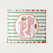 Tenture Berry vert Première fraise Anniversaire Contexte (Devant (Horizontal))