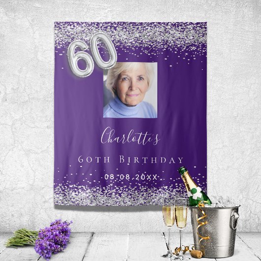 Tenture Bienvenue 60 ans anniversaire violet argent paille