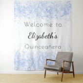 Tenture Bienvenue bébé bleu blanc Quinceanera (En situation)