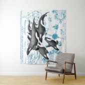 Tenture Bleu antique de famille de baleines d'orque (En situation)