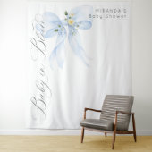 Tenture Blue Bow Baby dans Baby shower fleuri fleuri (En situation)