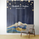 Tenture Blue Golden Mountains Mariage Photo Booth Backdrop (En situation)