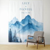 Tenture Blue Mountains Mariage Photo Booth Backdrop (En situation)