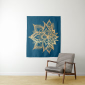 Tenture Boho Gold Lotus Flower Mandala Art Blue (En situation)