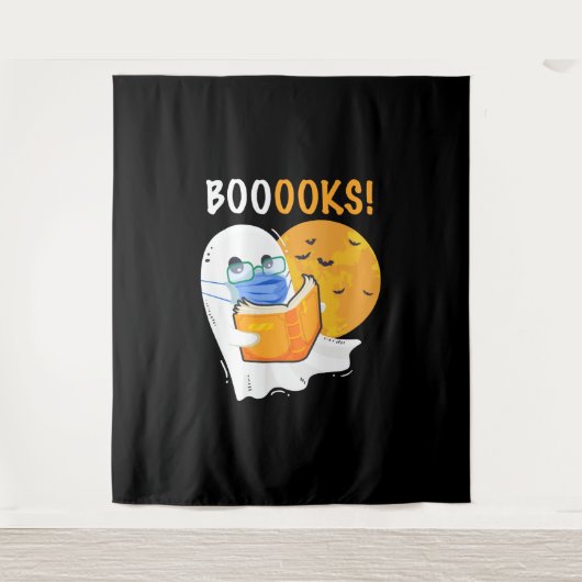 Tenture Boooks Halloween Ghost reading books and wearing (Devant)