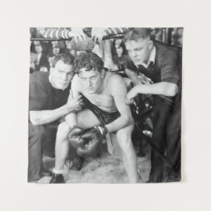 Tenture Boxer dans un coin avec entraîneurs, boxe, vintage
