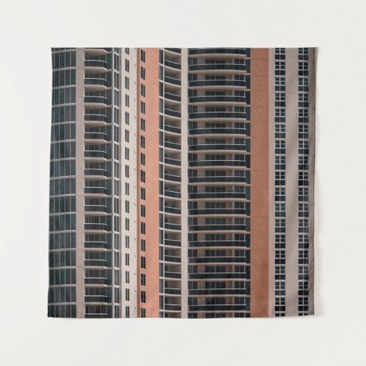 Tenture Brown and black high-rise building (Devant)