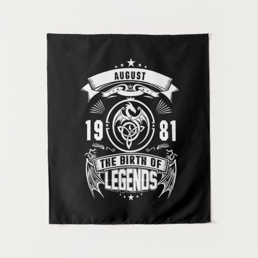 Tenture Cadeau d'août | 1981 La Naissance Des Légendes (Devant)