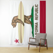 Tenture Californie Drapeau Surfing Bear Tapestry (En situation)