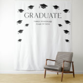 Tenture Casquette de graduation simple en noir et blanc (En situation)