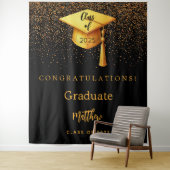 Tenture Casquette d'or noir goûsel fête de graduation 2025 (En situation)