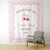 Tenture Cerise sur le dessus Pink Bow Anniversaire (En situation)