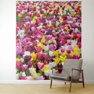 Tenture champ plein de tulipes