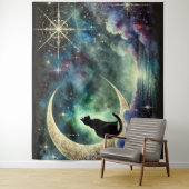 Tenture Chat noir sur Crescent Moon avec ciel étoilé (En situation)