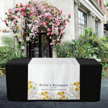 Chemin de table à logo texte floral pour stand de