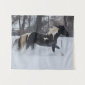 Tenture Cheval à travers la neige (Devant (Horizontal))