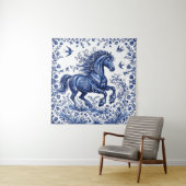 Tenture Cheval frison de style Delft Delftware dans un pré (En situation)