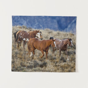 Tenture Chevaux errant dans les collines