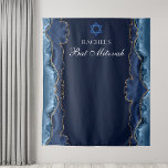 Tenture Chic Bat mitzvah Party Navy Blue Gold Photo Booth<br><div class="desc">L'élégante agate bleu marine et or orne le côté de cette tapisserie moderne de cabine photo Bat mitzvah. Le nom de votre fille est écrit dans une belle écriture formelle sous l'Étoile de David. Parfait pour une famille juive chic et élégante célébrant l'appel de leur fille à la Torah.</div>