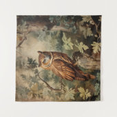Tenture Chouette majestueuse dans une forêt (Devant)