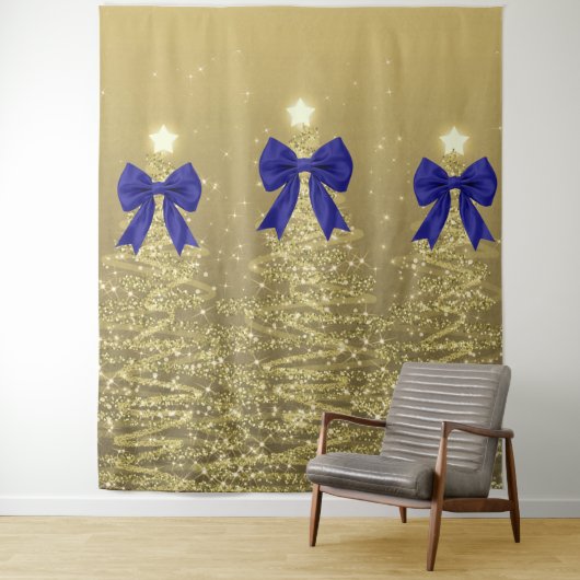 Tenture Christmas Sparkling Trees Gold Faux Navy Bow (En situation)