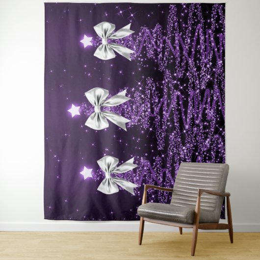 Tenture Christmas Sparkling Trees Purple Faux Silver Bow  (En situation)