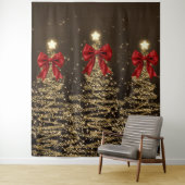 Tenture Christmas Sparkling Trees Red Gold Faux Bow (En situation)