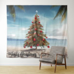 Tenture Christmas Tree Beach Photo de vacances Contexte<br><div class="desc">Cette conception peut être personnalisée dans la zone fournie en modifiant la photo et/ou le texte. Vous pouvez également le customiser en cliquant sur Personnaliser ce Modèle, puis en choisissant l'option cliquer pour customiser et supprimer ou modifier la couleur de l'arrière - plan, ajouter du texte, modifier la couleur ou...</div>