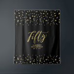 Tenture Cinquante | Toile de fond pour fête d'anniversaire<br><div class="desc">Cette tapisserie moderne est parfaite pour une fête d'anniversaire des 50 ans avec un thème de couleur noir et or chic. Vos invités apprécieront de prendre une photo avec ce fond de fête sophistiqué et se souviendront de votre jour spécial. Le design présente une typographie dorée "Cinquante" et un fond...</div>