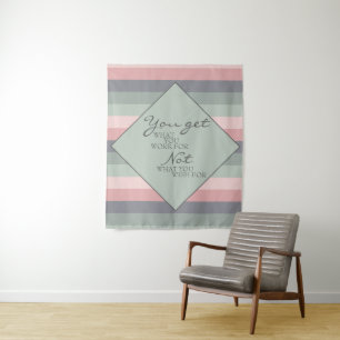 Tenture Citation motivante rayée rose pastel bleu vert
