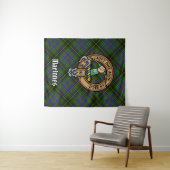 Tenture Clan MacInnes Crest sur Tartan (En situation (horizontale))