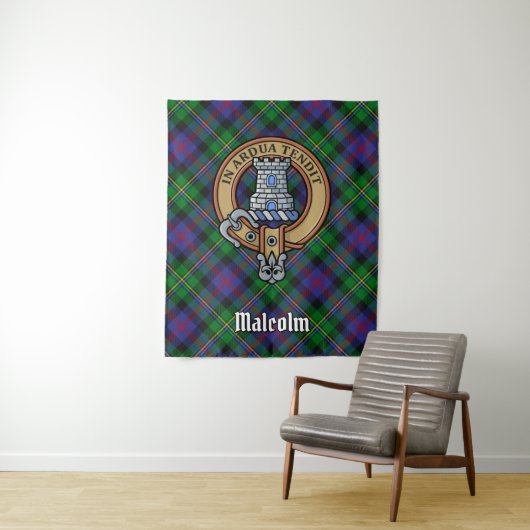 Tenture Clan Malcolm Crest over Tartan (En situation)