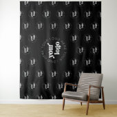 Tenture Company Logo Branded Pattern Black Event Tapestry (En situation)