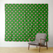 Tenture Conception de motif à pois rose sur fond vert  (En situation (horizontale))