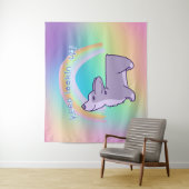 Tenture "Continuez À Regarder !" Corgi Rainbow (En situation)