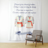 Tenture Costumes folkloriques traditionnels de mariage rou (En situation)