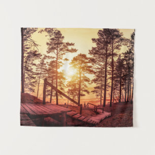 Tenture Coucher de soleil sur chemin en bois dans la pinèd