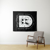 Tenture Creepy Happy Easter bunny skull gothic aesthetic (En situation (horizontale))