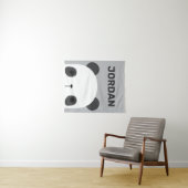 Tenture Cute petit ours Panda avec bande de nom personnali (En situation (horizontale))